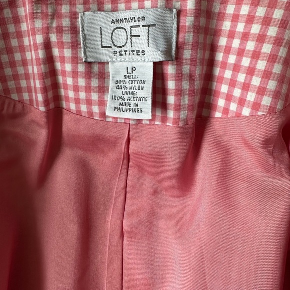 Loft pink spring jacket.  Dry cleaned - size LP. - Picture 3 of 4